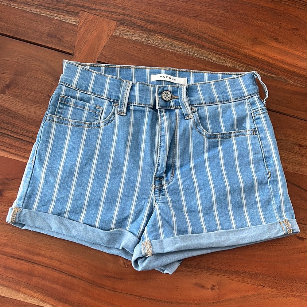 PACSUN The Shortie Shorts with Pinstripe Details